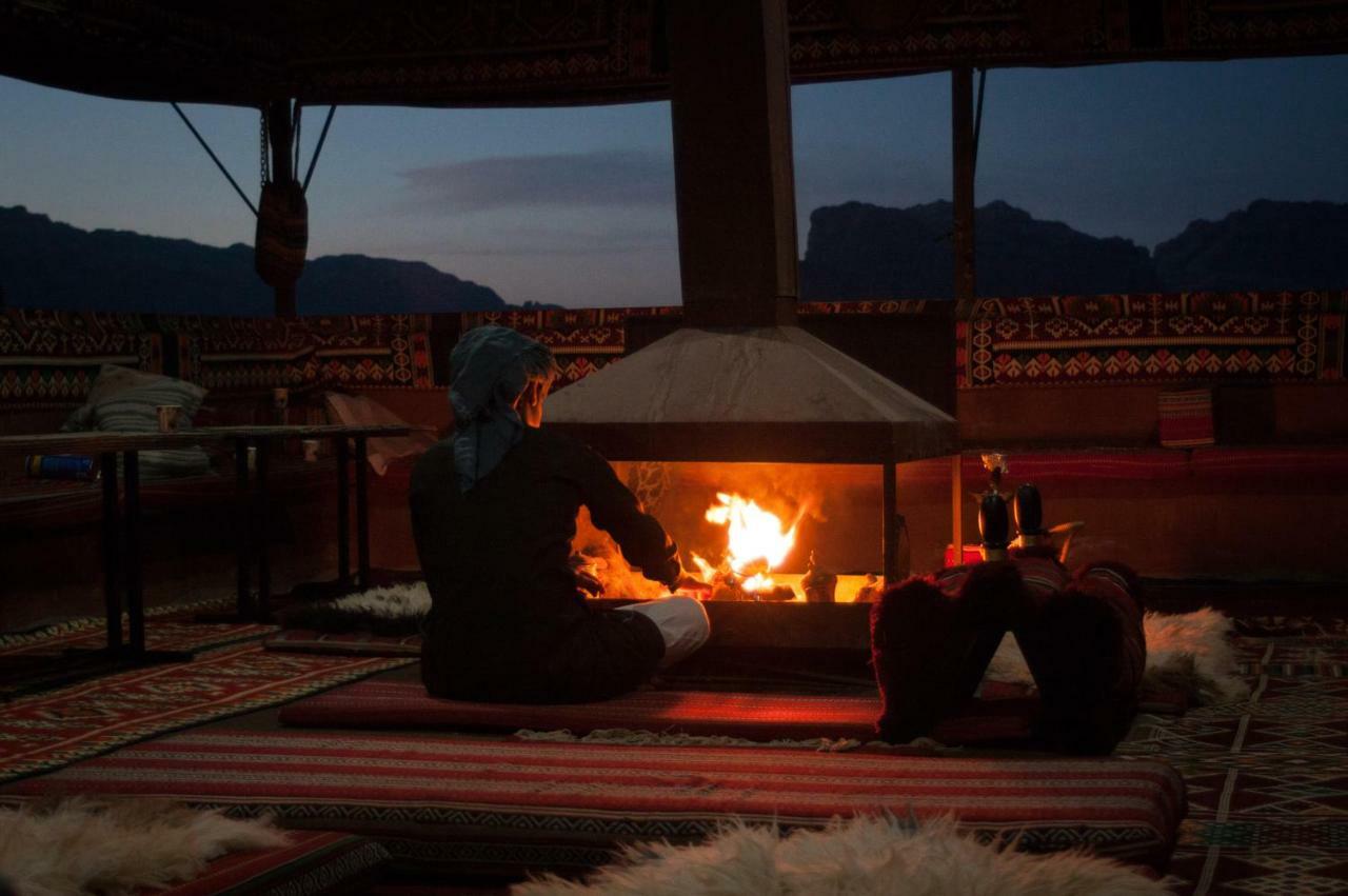 ホテル Arabian Nights ワディ ・ラム エクステリア 写真
